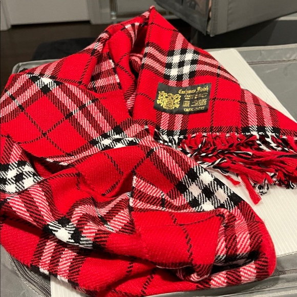 Red Plaid Men's Scarf - Picture 3 of 4